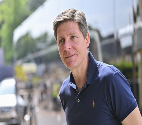 巴萨展现默,多纳鲁马争,执中基米希,万博manbetx体育平台,万博体育官网,万博体育app下载,ManBetX,SPORTS